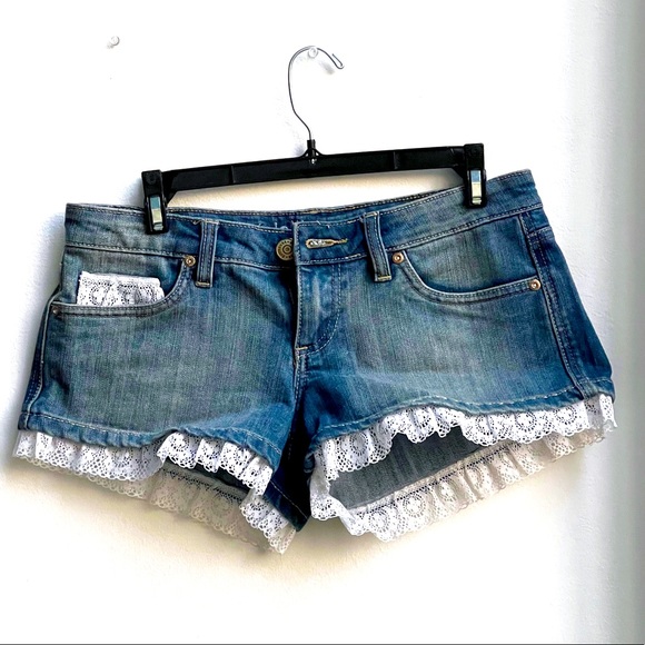 Dollhouse Pants - Dollhouse Jean shorts with lace tassel decoration